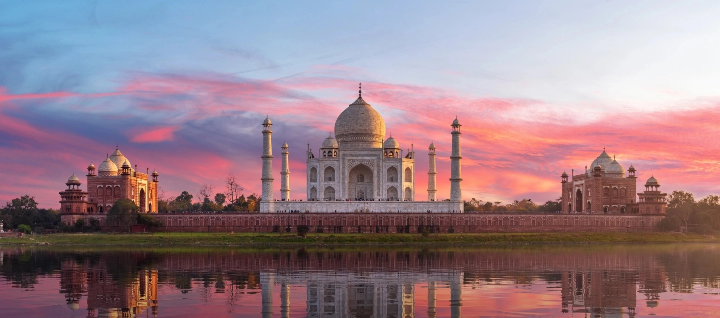 Extension SPLENDORS OF THE TAJ MAHAL picture
